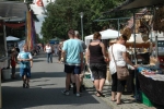 Moonlight_Shopping-web_1.jpg
